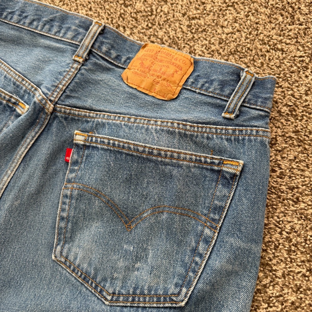 VTG 80's Levi's 501 Jeans Men's 33x29 Medium Wash Straight Leg Button Fly USA